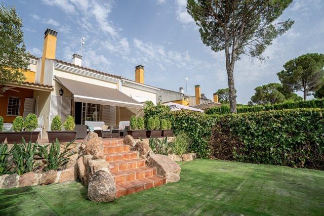 Los Jardines del Lago